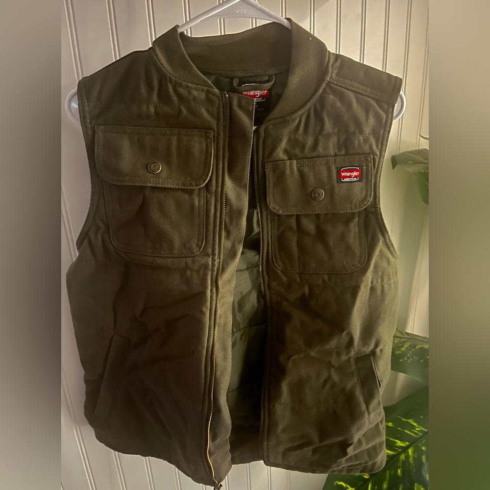 Men’s Wrangler Vest Size:Small
